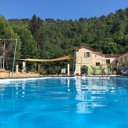 Chateau Du Fraissinet, 6 Gites Sleeping 2-8 Guests, Pool And River On Site La Tronche  Eksteriør billede