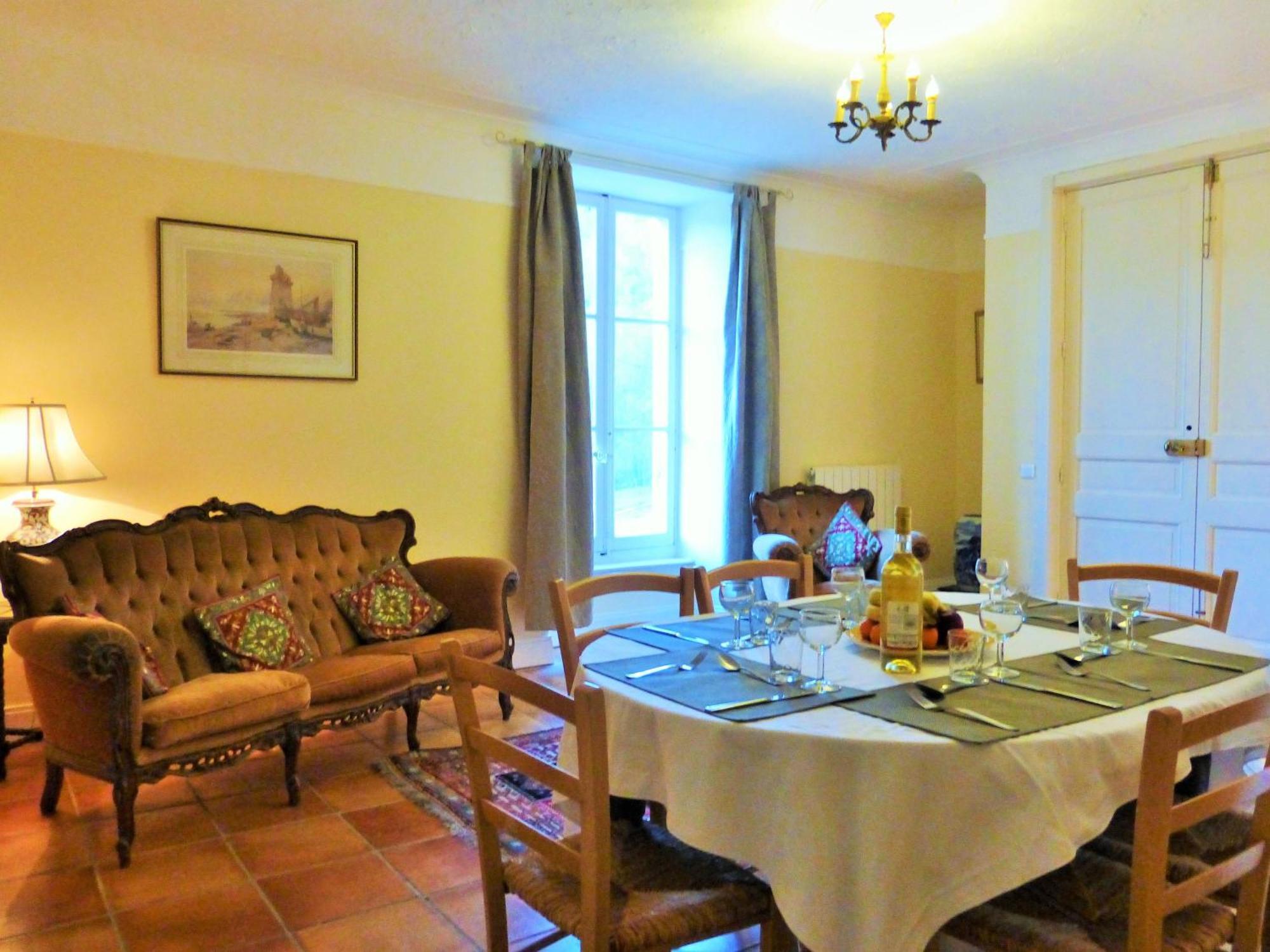 Chateau Du Fraissinet, 6 Gites Sleeping 2-8 Guests, Pool And River On Site La Tronche  Eksteriør billede